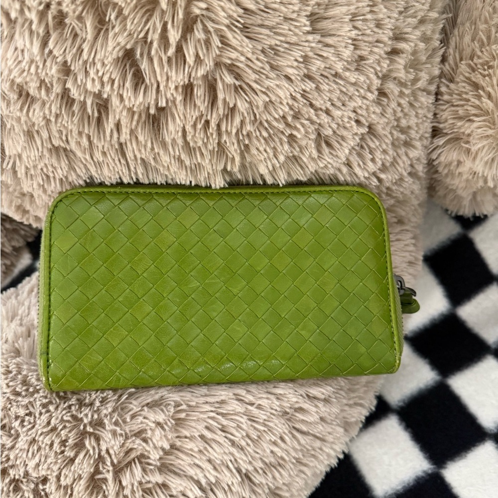 Bottega Veneta Lambskin Intrecciato Zip Around Wallet - Green